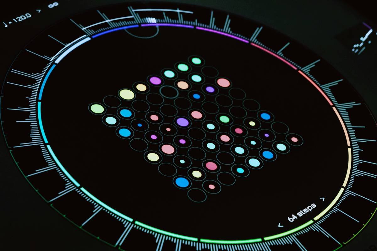 Diagram showing how a calmness alert system uses HRV, movement, and app usage data to trigger timely breathing or grounding exercises before stress peaks