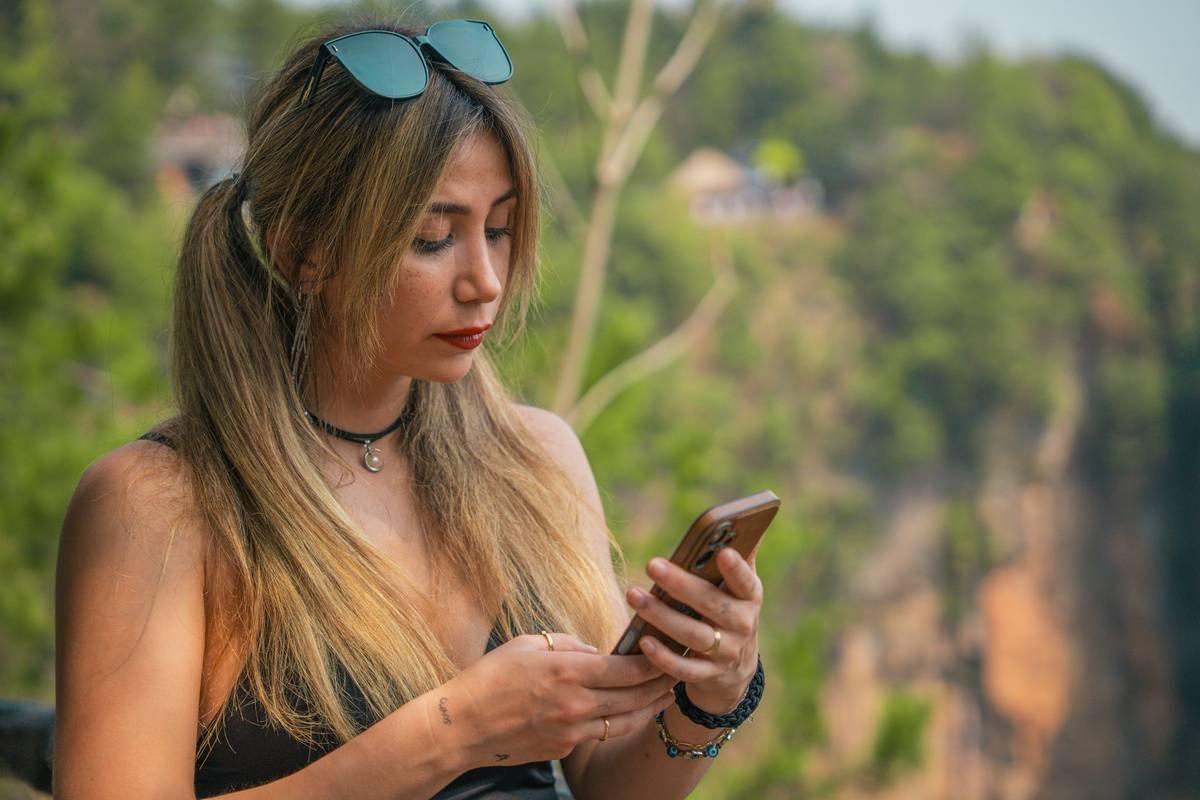 10 Best Mindfulness Apps for Stress Relief That Actually Work (Backed by Science & Real-Life Use)