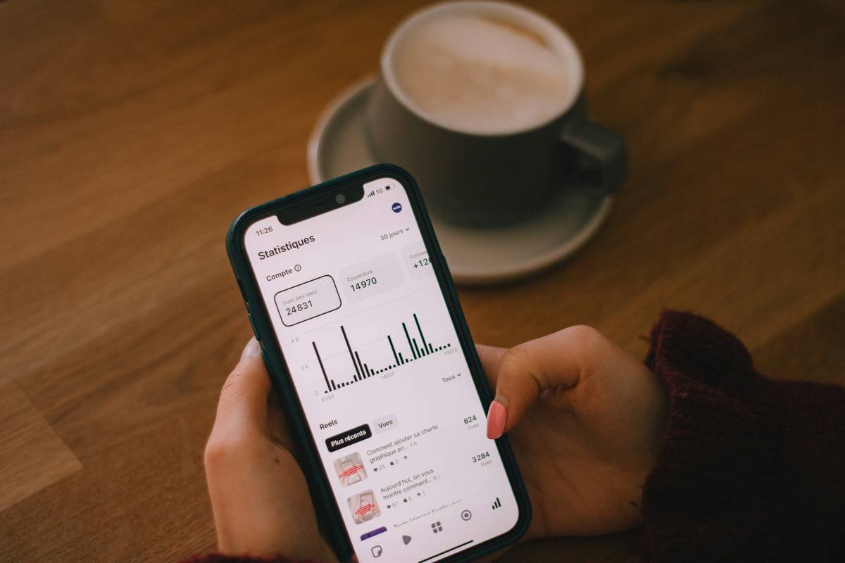 Is There an “Instant Tranquilizer” for Stress? What Apps Actually Work (And Which Ones Are Snake Oil)