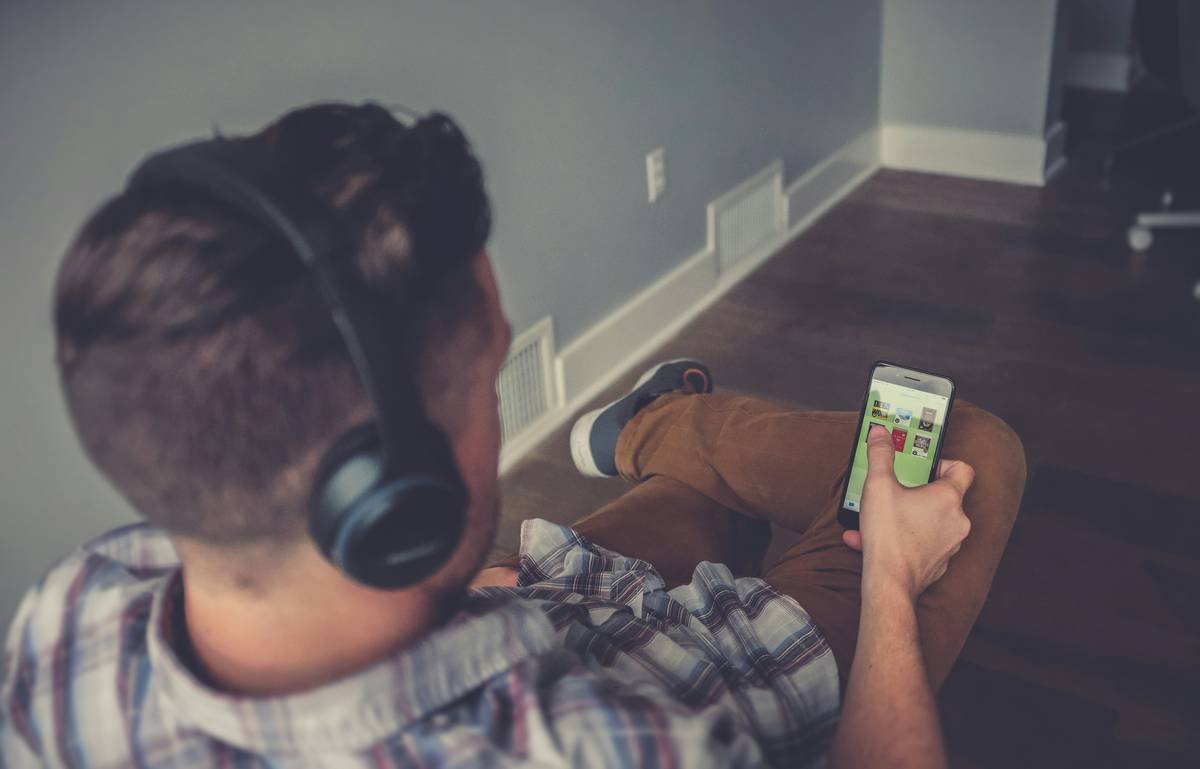 The Best Chill App for Music to Melt Stress Away—Backed by Science & Real Life